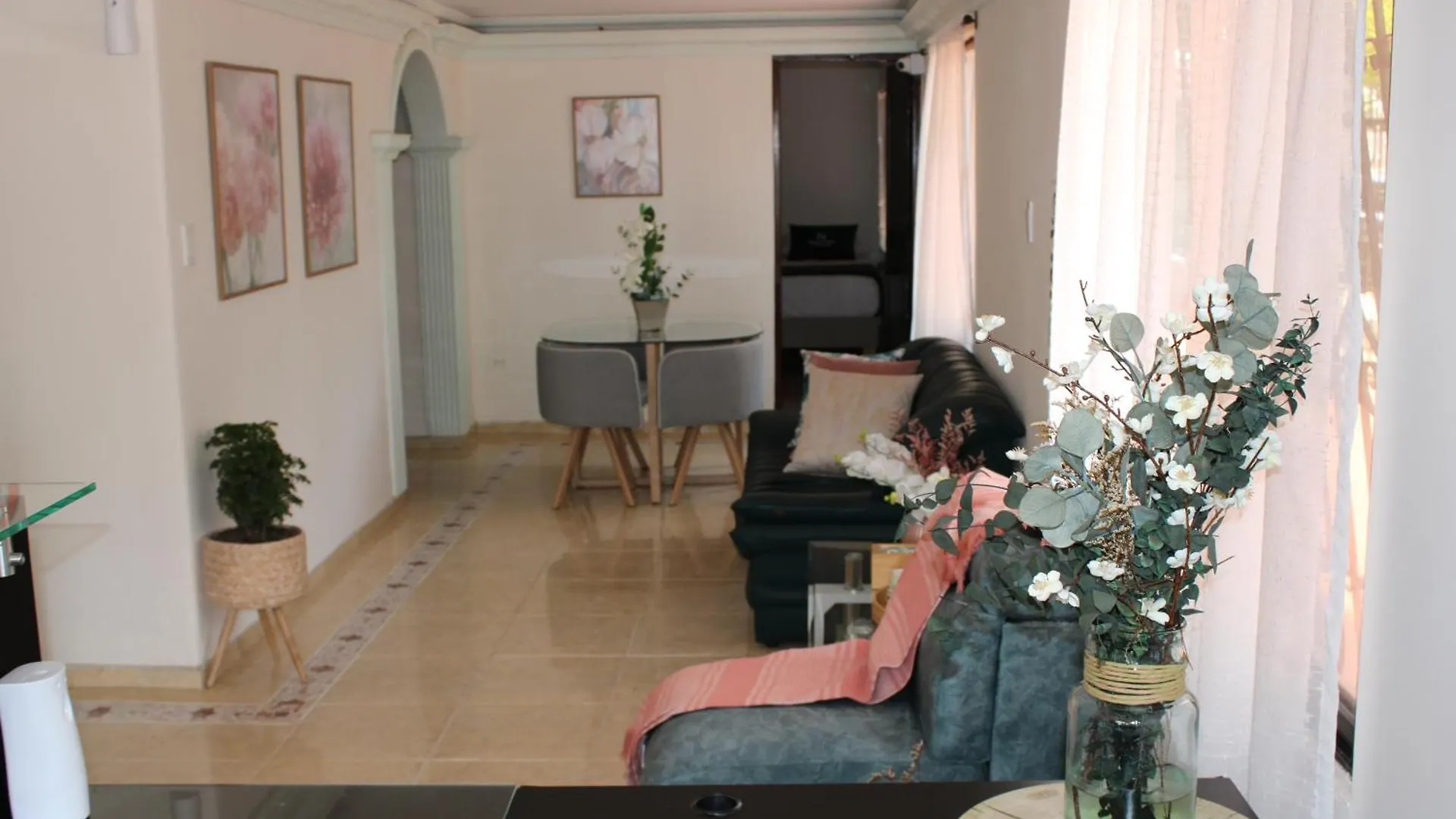 Casa Hotel Flor Del Valle Cali